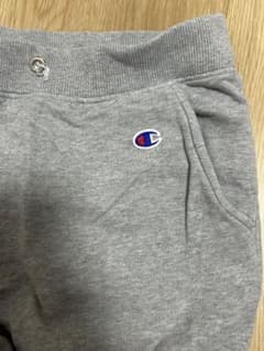 Champion グレー ジョガーパンツ 汚れありのサムネイル
