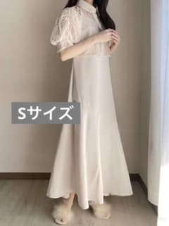花柄レースショート丈ブラウス×マーメイドキャミワンピースセットアップ Sサイズのサムネイル