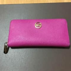 MICHAELKORS 財布のサムネイル