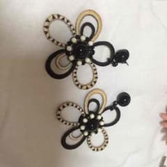 joujou ピアスのサムネイル