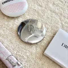 Dior コンパクトミラー 箱付き ノベルティ 非売品のサムネイル