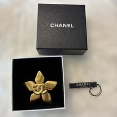 CHANELビンテージ　ブローチのサムネイル