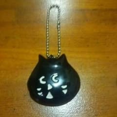 黒猫ストラップのサムネイル