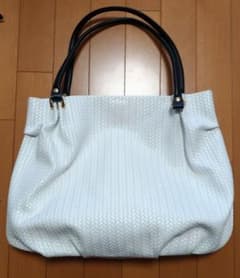 ショルダーバッグのサムネイル