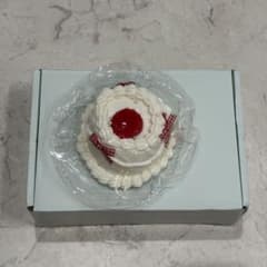 kikisquishy スクイーズ　いちごのホールケーキのサムネイル