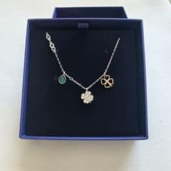 SWAROVSKI クローバー ネックレスのサムネイル