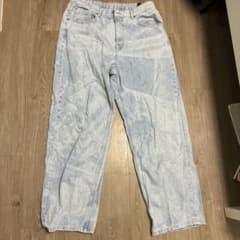 ZARA ライトブルー デニムパンツのサムネイル