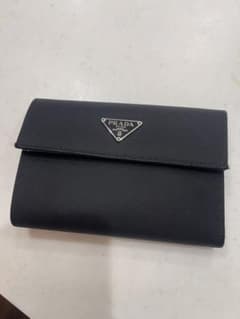PRADA 三つ折り財布 ブラックのサムネイル