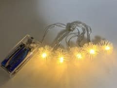 電飾 イルミネーション ポンポンのサムネイル