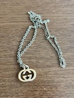 GUCCI ゴールドネックレスのサムネイル
