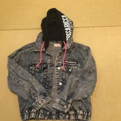 ジャンパーフード付きのサムネイル