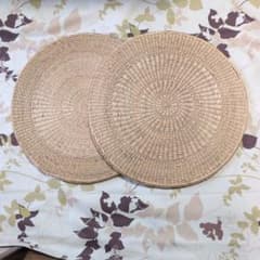 お*ん様 天然素材 円形 座布団 2枚セット 直径40cm 中古品 - メルカリ