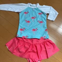 水着 女の子 セパレートのサムネイル
