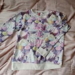 H&M トップスのサムネイル