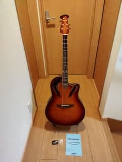 Ovation Celebrity Deluxe　ハードケース付のサムネイル