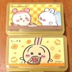 ちいかわ　ケース&シール2　うさぎ　モモカニ　セットのサムネイル