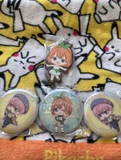 五等分の花嫁　あそーと　四葉　ラバスト　四葉　一花x2 缶バッチのサムネイル