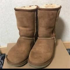 UGG ムートンブーツのサムネイル