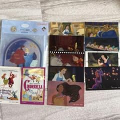 値下中　一番くじ ディズニー プリンセス アクリル雑貨+おまけシール付きのサムネイル