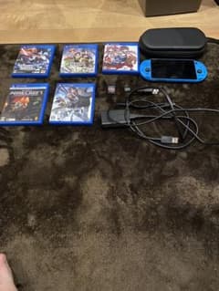 ps vita 2000 (64GBメモリーカード付き)のサムネイル