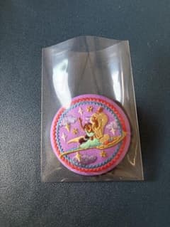 ディズニー アラジン 刺繍缶バッジ - メルカリ
