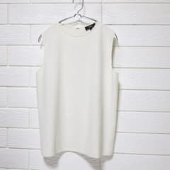 theory セオリー　ノースリーブブラウス　オフホワイトSサイズのサムネイル