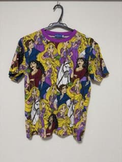 東京ディズニーリゾート ラプンツェル 総柄 Tシャツ M ディズニーのサムネイル