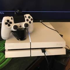 【充電スタンドつき】 プレイステーション4 グレイシャーホワイト 500GBのサムネイル