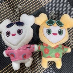 TWICEダブリージブリーキーホルダーのサムネイル