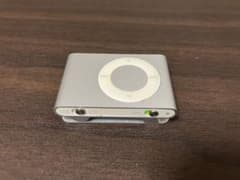 ジャンク（美品）！ipod shuffle第2世代1GB+充電器（2個）です