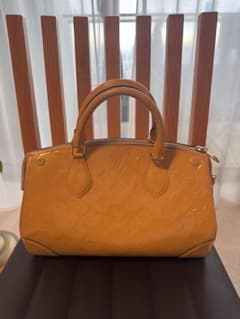 外側美品　Louis Vuitton イエローハンドバッグ　ヴェルニのサムネイル