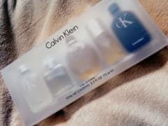 Calvin Klein 香水のサムネイル