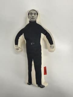 岡本太郎 生誕100年 国立近代美術館 ダイカット ぬいぐるみ クッション 岡本太郎 生誕100年 国立近代美術館 ダイカット ぬいぐるみ クッション