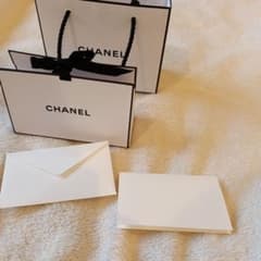 シャネル 空箱 紙袋 メッセージカード付きのサムネイル