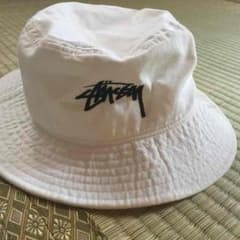 stussy バケットハット 白のサムネイル