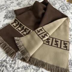 FENDI ロゴ入りマフラー ブラウン ベージュのサムネイル