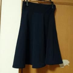 フレアスカート 膝丈スカート 紺のサムネイル