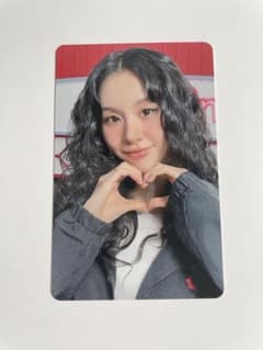 twiceチェヨントレカ   ① TWICE チェヨン トレカ What is Love｜Yahoo!フリマ（旧PayPayフリマ）