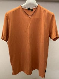 Hugo boss  Ｖネック　大人のキレイめTシャツのサムネイル