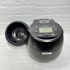 三菱電機 本炭釜 KAMADO 炊飯器 5.5合 NJ-AW109 黒銀蒔 - メルカリ