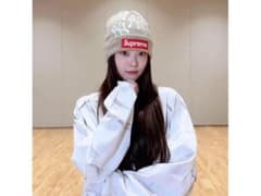 LE SSERAFIM Supreme Yankees ビーニー ニューエラ - メルカリ