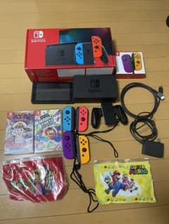 【値下げ】NintendoSwitch任天堂スイッチ　4人プレイ可　ソフト2個のサムネイル
