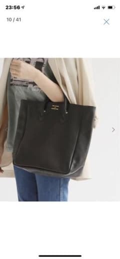 ままこ様　専用　YOUNG ＆ OLSEN  エンボス　レザートートのサムネイル