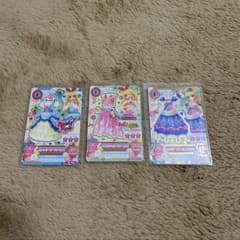 アイカツカード　ワンピセット　星宮いちご　キュート