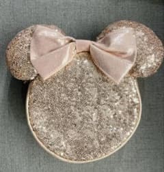 ディズニーリゾート ミニー ショルダーバッグ ポシェット　スパンコール　ピンク