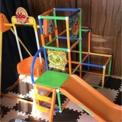 アンパンマンジャングルジム 滑り台のサムネイル