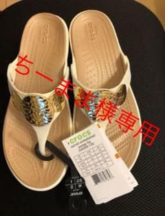 クロックスサンダルのサムネイル