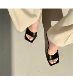 黒革 サンダル ピンヒールのサムネイル
