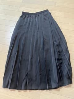 UNIQLO プリーツスカート ブラック Mサイズのサムネイル