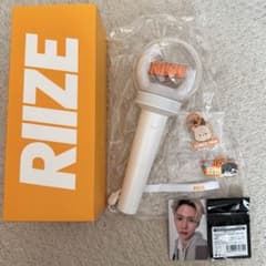 RIIZE ペンライト　トレカのサムネイル